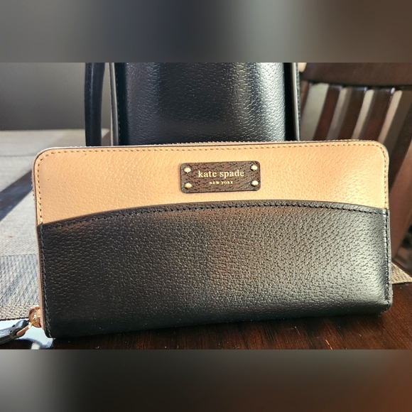 Kate Spade New York Jeanne Large Continental Wallet - Picture 1 of 6